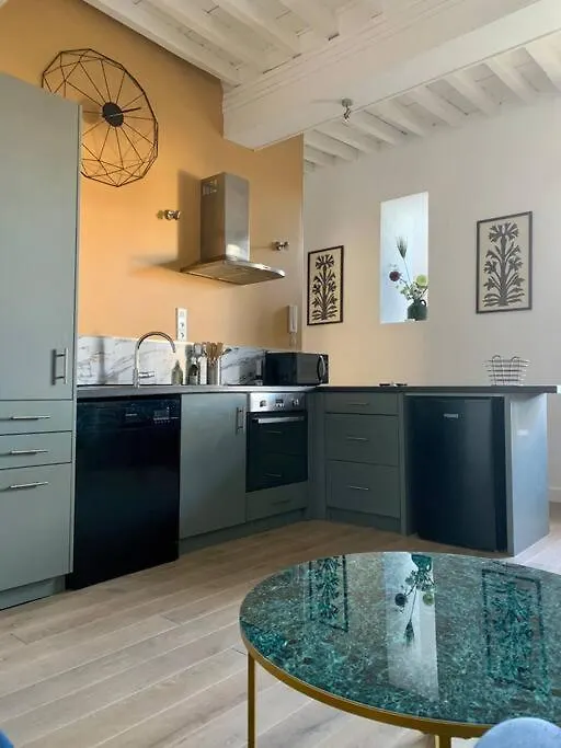 Apartment Appartement Renove De Caractere/ Parking Prive Saint-Remy-de-Provence