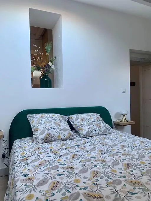 Appartement Renove De Caractere/ Parking Prive Saint-Remy-de-Provence Apartment